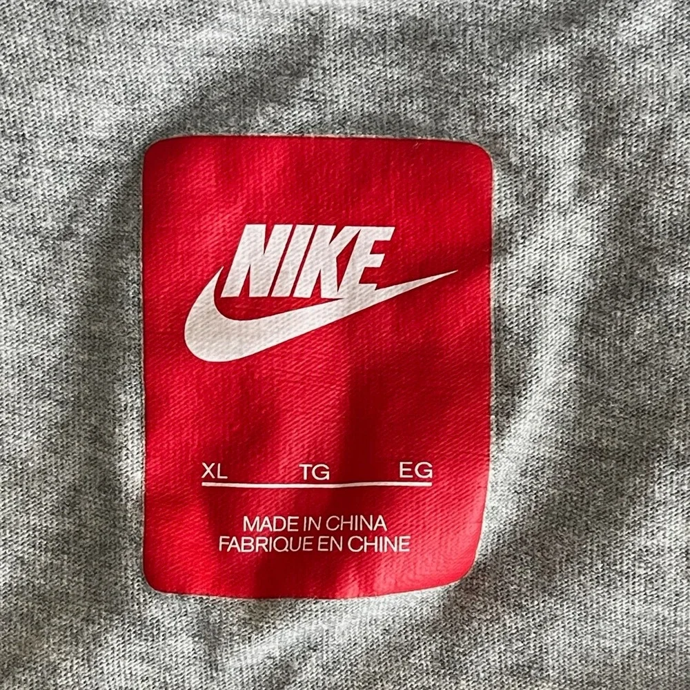 Nike Boy's Gray Neon Yellow Graphic Swoosh Logo Active Athletic Tank Top Size XL